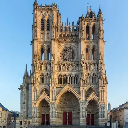 Appartement Studio, Avec Terrasse, En Hypercentre Amiens